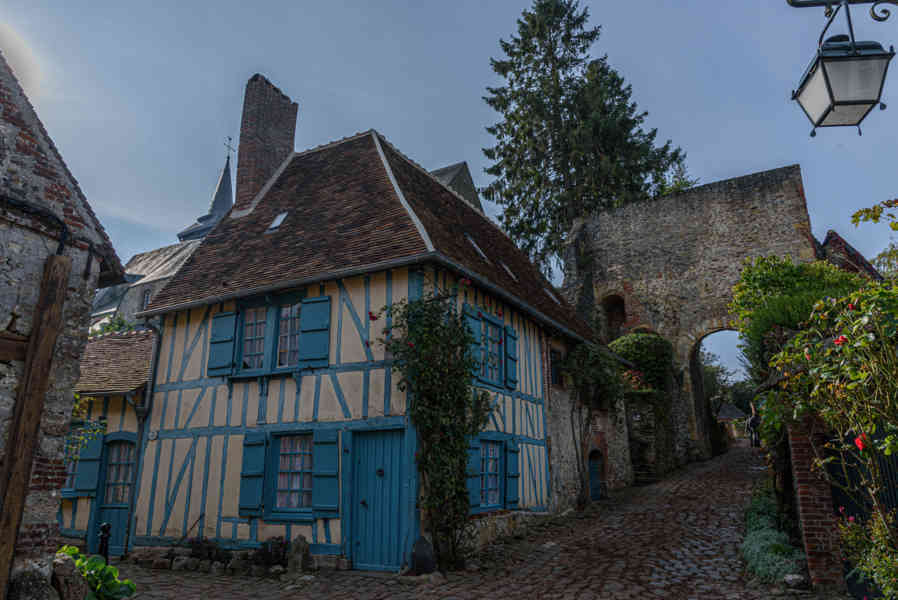 Francia - Gerberoy 09.jpg